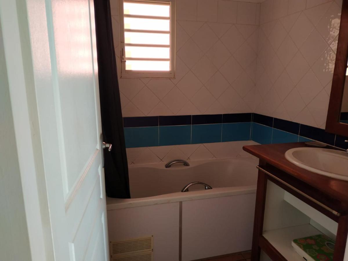 Appartement Edenoa/Vue Mer/ Plage/Piscine Le Gosier  Extérieur photo